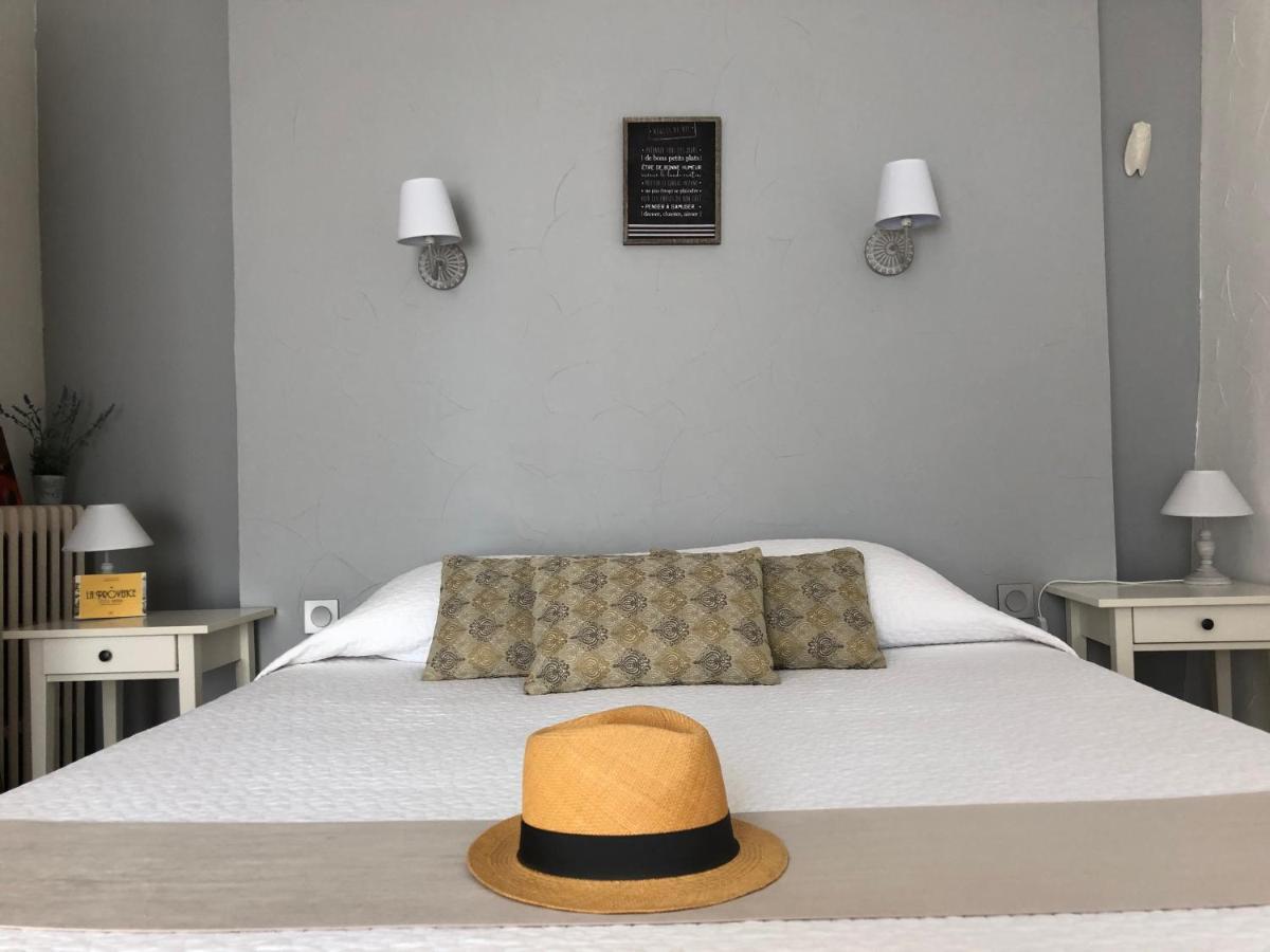 Hotel Le Flore Fréjus Dış mekan fotoğraf
