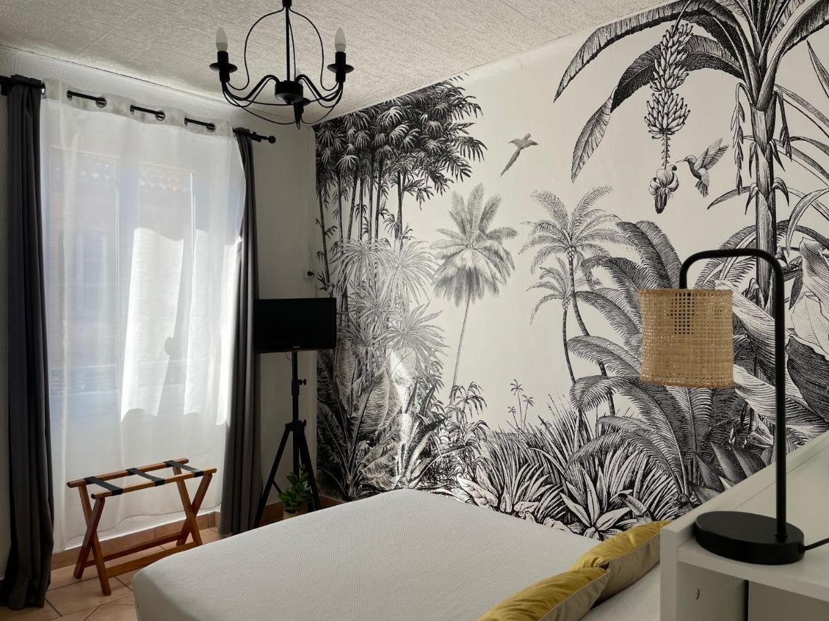 Hotel Le Flore Fréjus Dış mekan fotoğraf