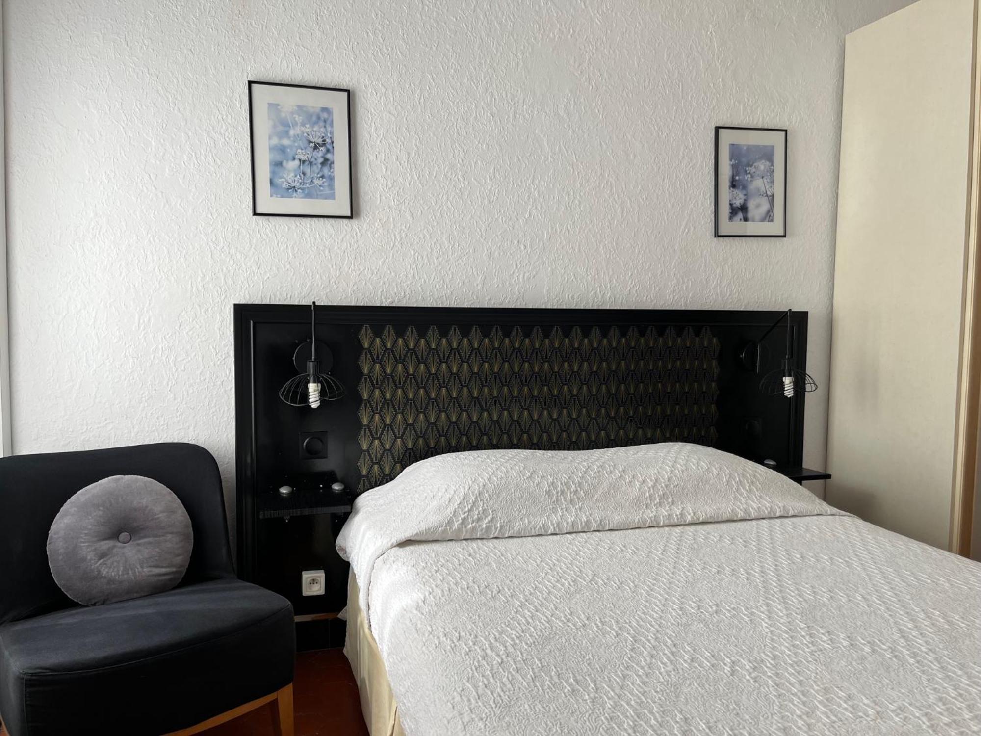 Hotel Le Flore Fréjus Dış mekan fotoğraf