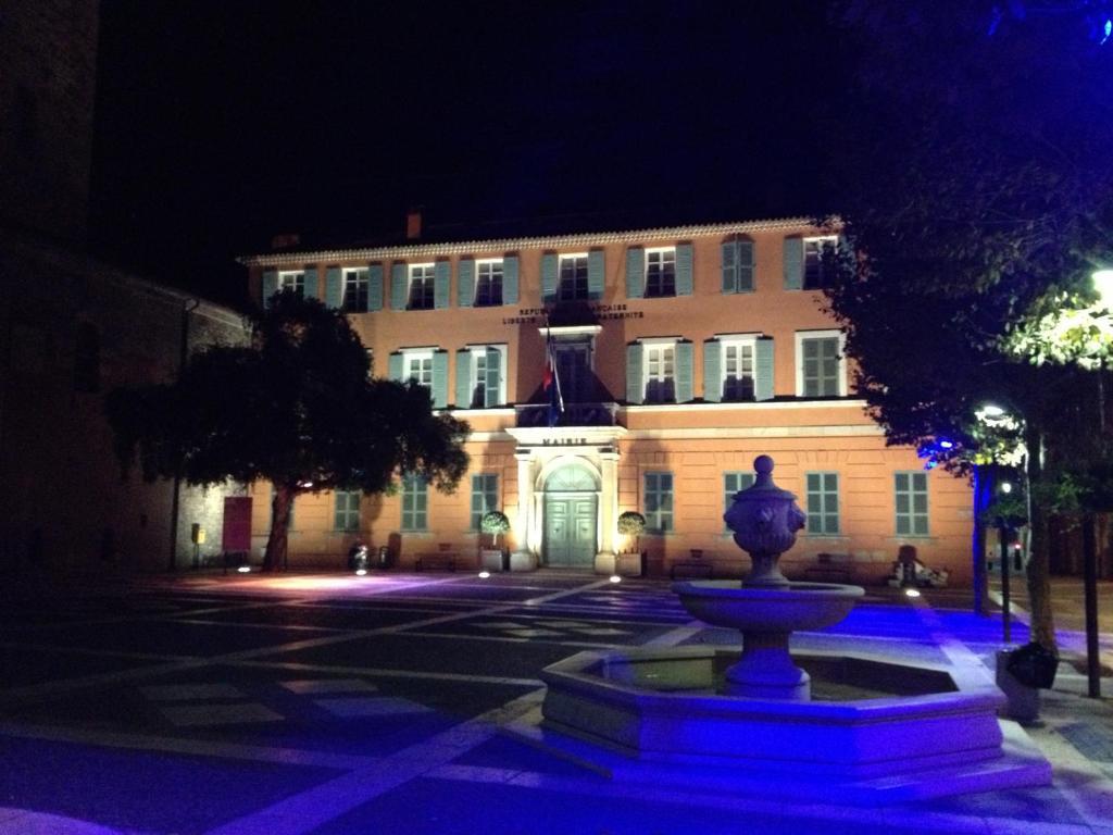 Hotel Le Flore Fréjus Dış mekan fotoğraf