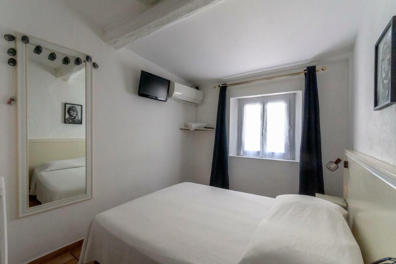 Hotel Le Flore Fréjus Dış mekan fotoğraf