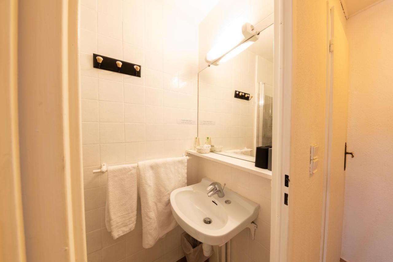 Hotel Le Flore Fréjus Dış mekan fotoğraf
